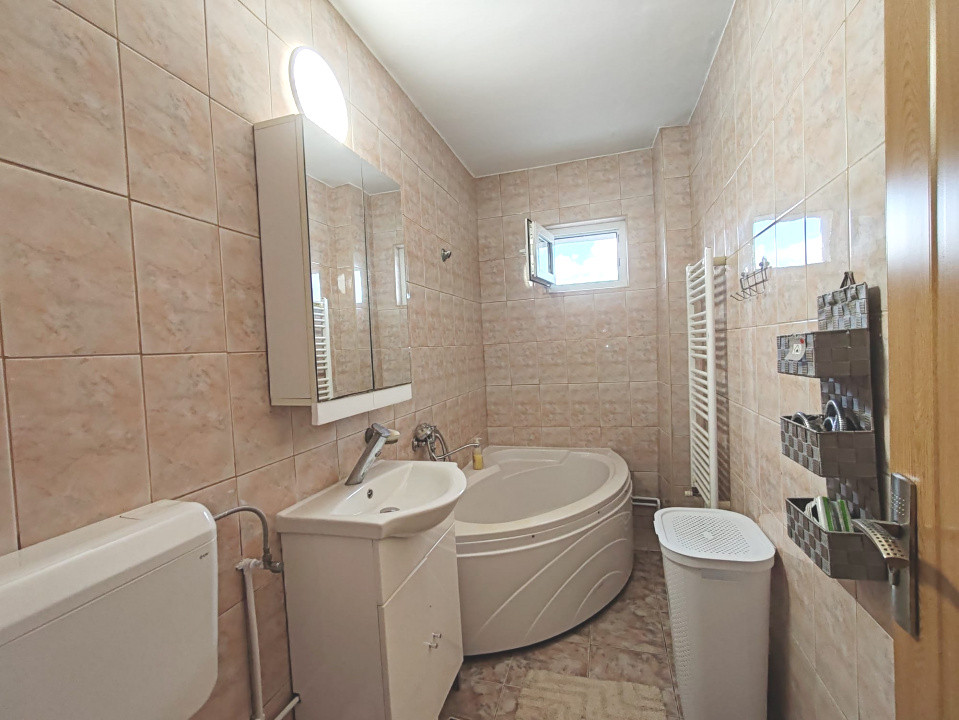 Oportunitate! De închiriat Apartament 2 camere decomandat