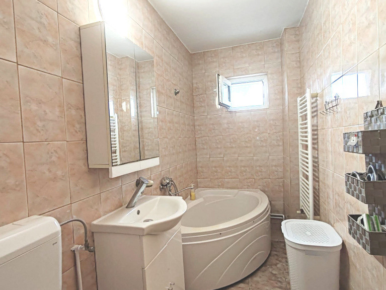 Oportunitate! De închiriat Apartament 2 camere decomandat