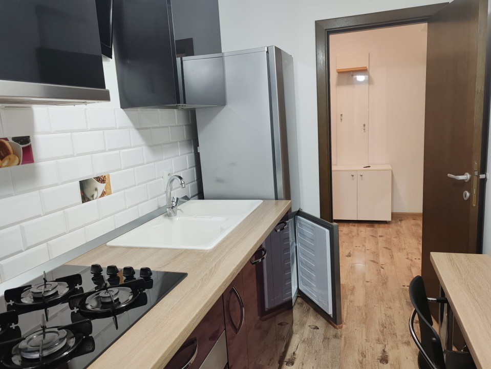 Apartament zona  Mall Coresi