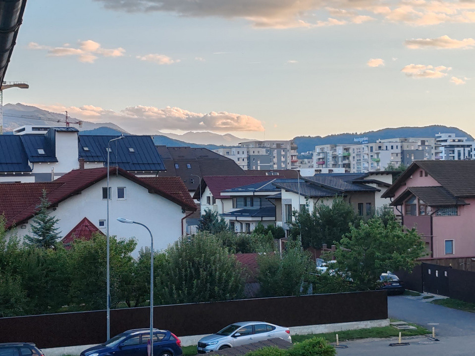 Apartament zona  Mall Coresi