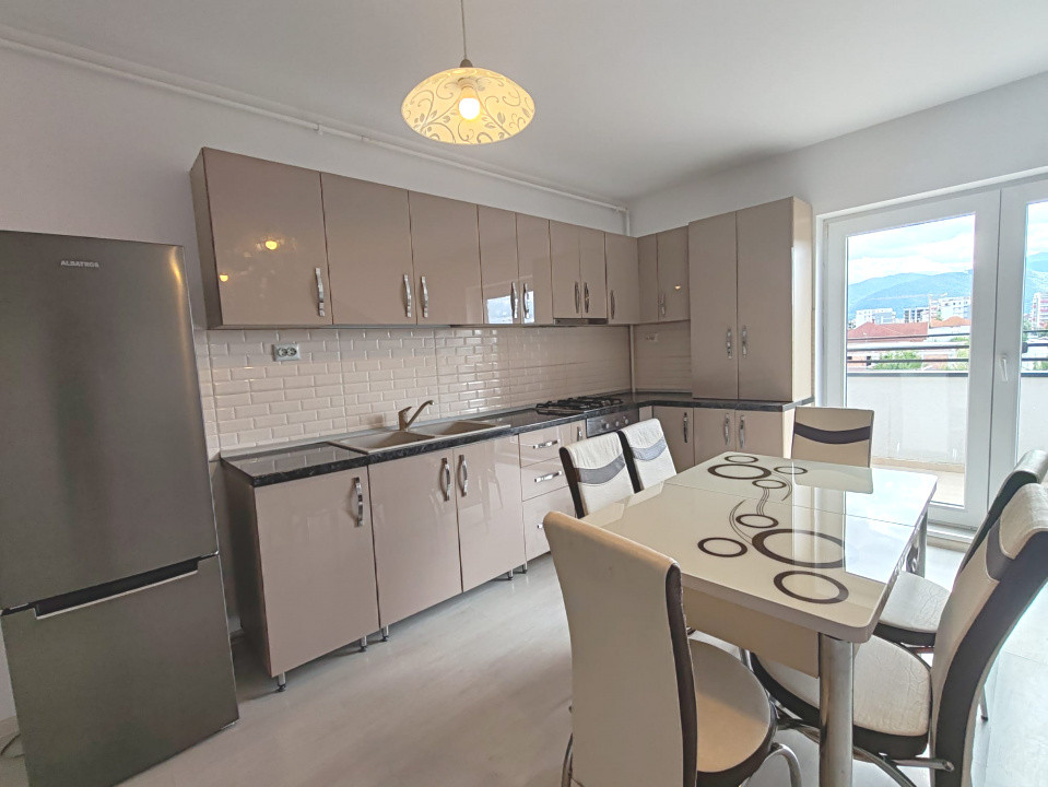 Apartament 2 camere, Tractorul – bloc nou, mobilat, priveliște superbă