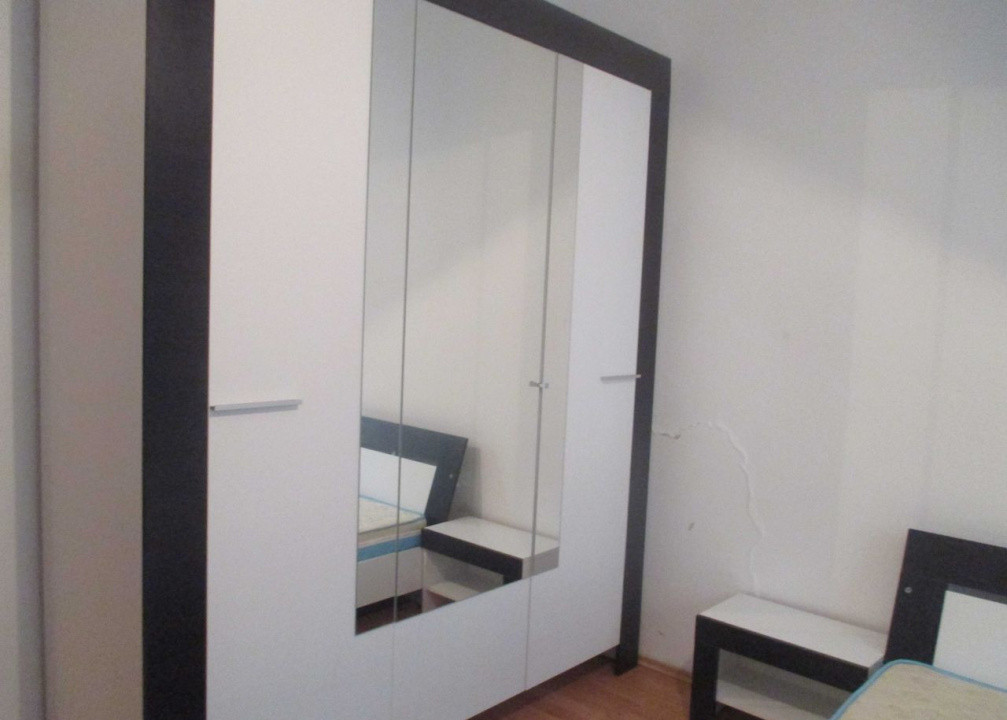 Apartament 2 camere decomandat – zona Hărmanului
