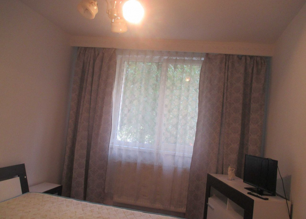 Apartament 2 camere decomandat – zona Hărmanului