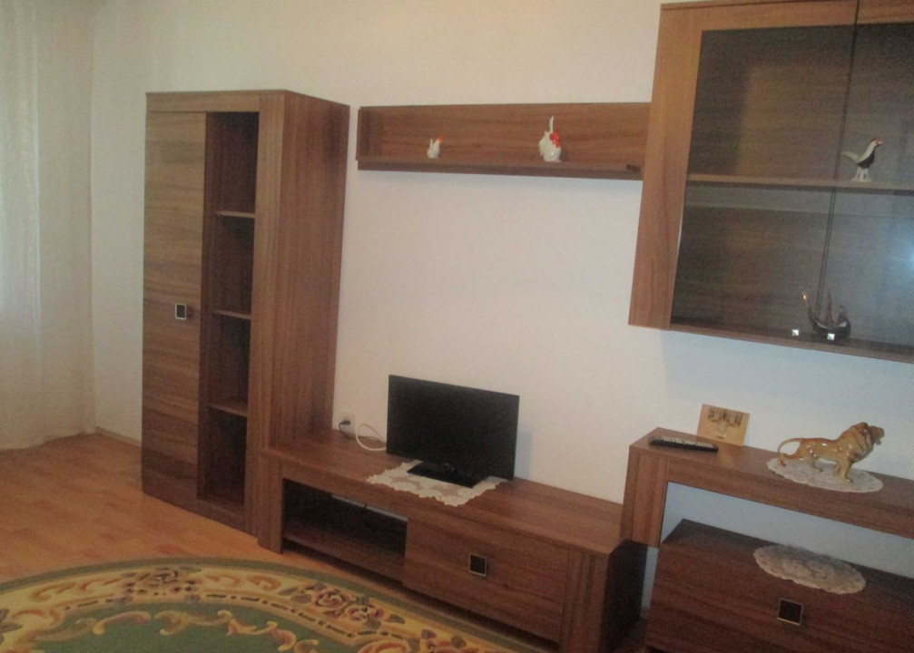 Apartament 2 camere decomandat – zona Hărmanului