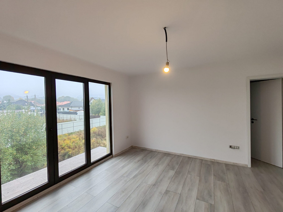 Casă de vânzare –intrare Săcele (acces din str. Câmpului și Bd. Brașovului)