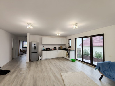 Casă de vânzare –intrare Săcele (acces din str. Câmpului și Bd. Brașovului)