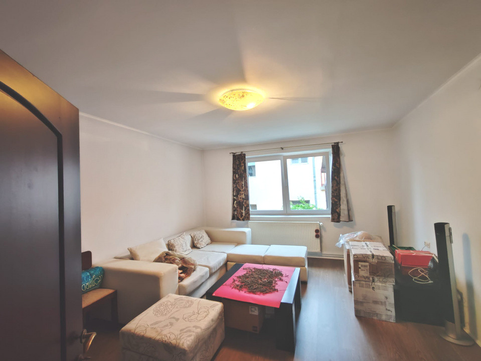 De vânzare – apartament spațios în casă, situat ultracentral