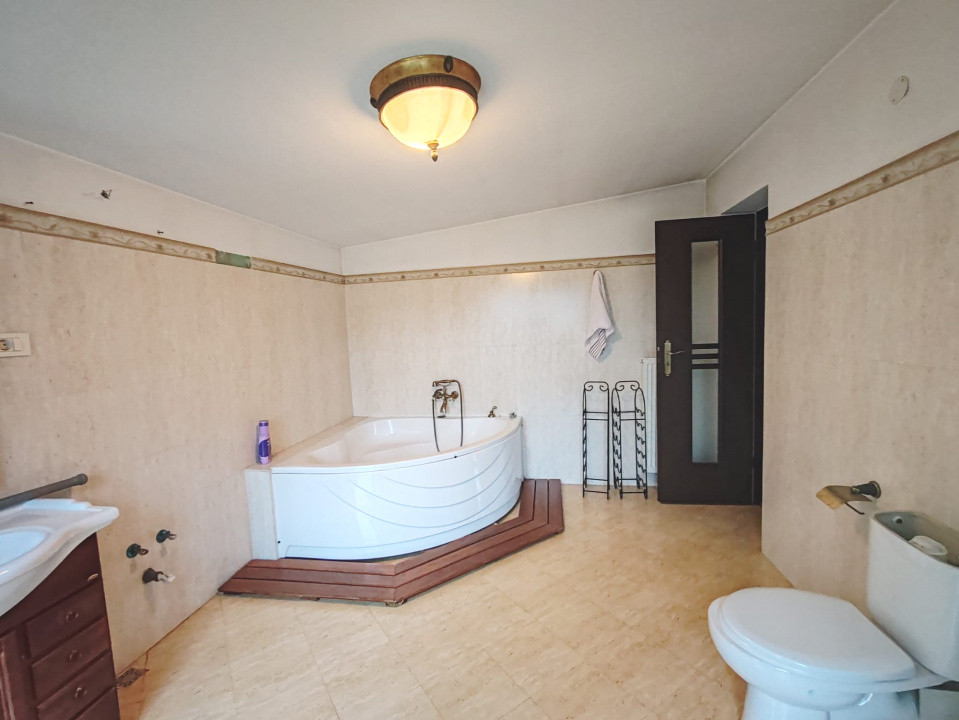 De vânzare – apartament spațios în casă, situat ultracentral