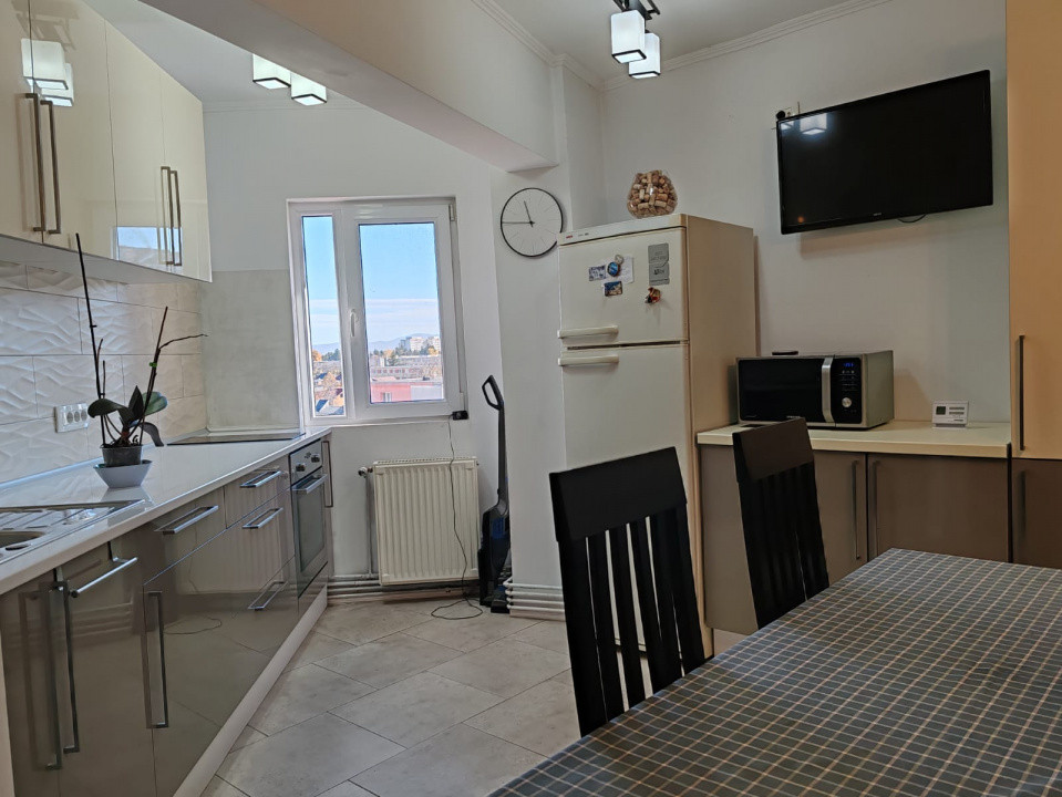 APARTAMENT 2 CAMERE ZONA CENTRUL CIVIC 