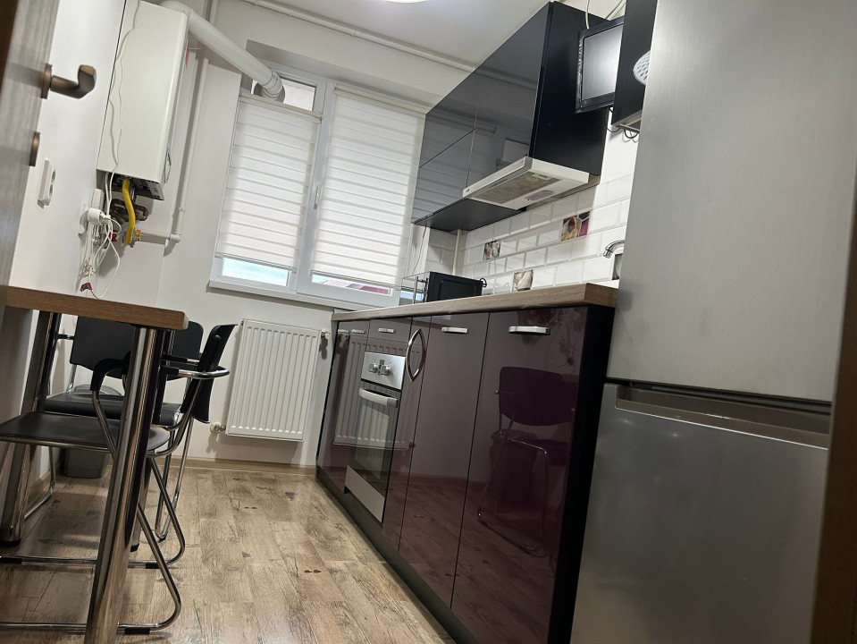 Apartament  2 camere  Coresi !