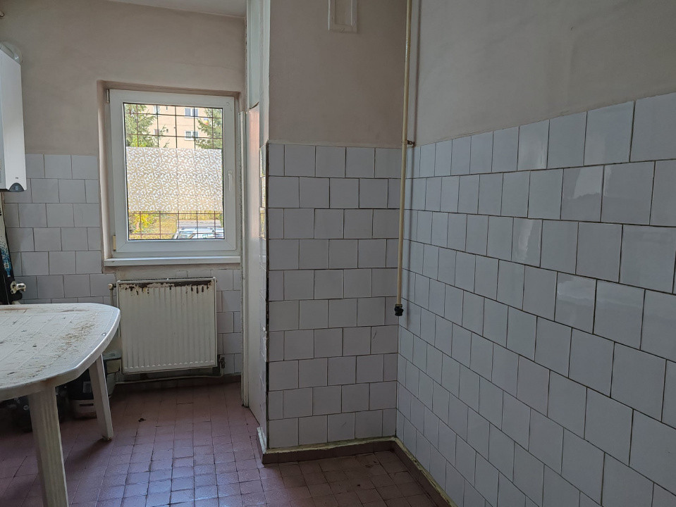 Apartament 3 camere Zona  Zizinului !