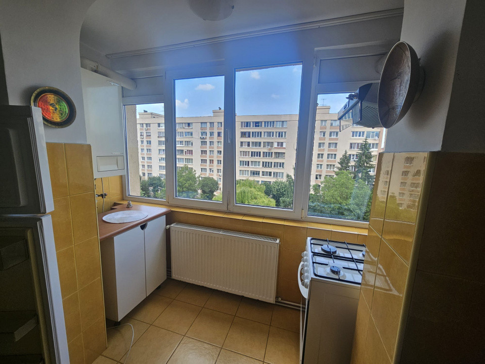 Apartament 3 camere  liber la inchiriere !