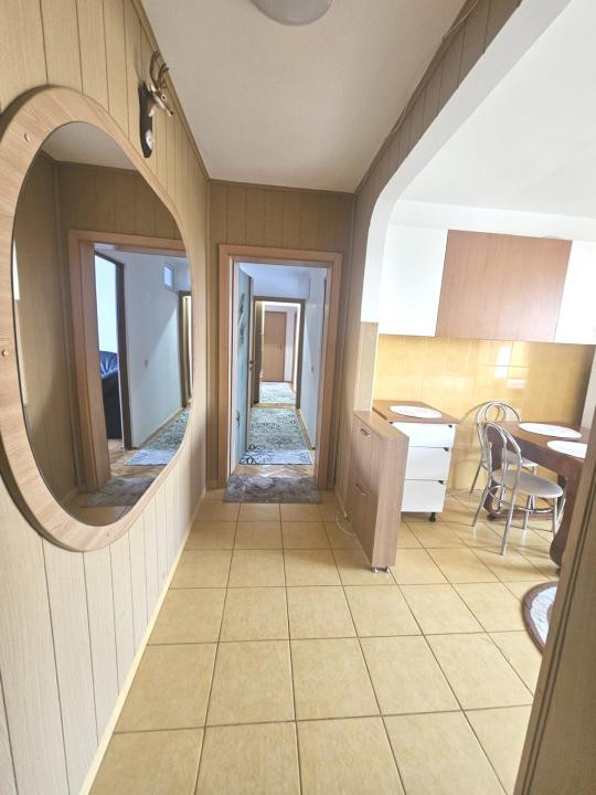 Apartament 3 camere  liber la inchiriere !