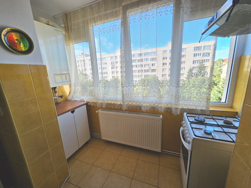 Apartament 3 camere  liber la inchiriere !