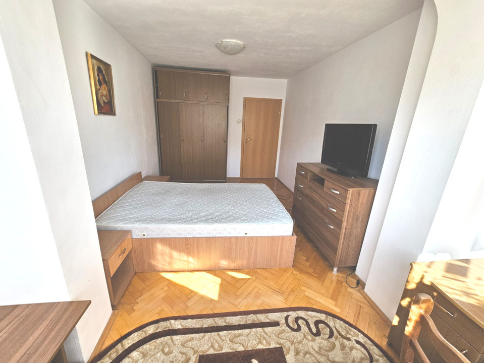 Apartament 3 camere  liber la inchiriere !
