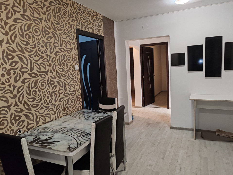 Apartament 3 camere, de închiriat