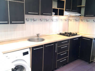 APARTAMENT 2 CAMERE DECOMANDAT, STRUCTURĂ MARE