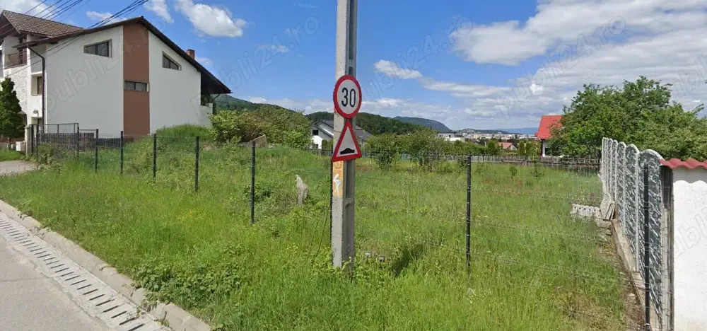 Teren central Bunloc + proiect casa