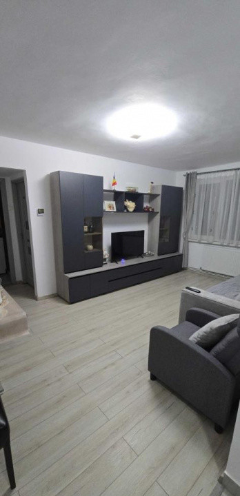 Apartament 2 camere  Centrul Civic mobilat  !