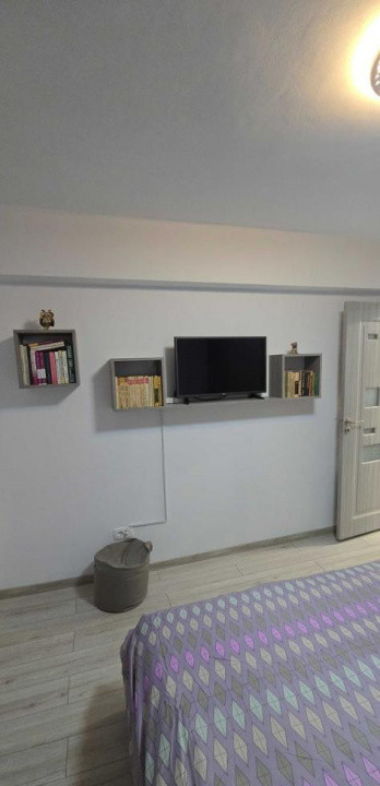 Apartament 2 camere  Centrul Civic mobilat  !