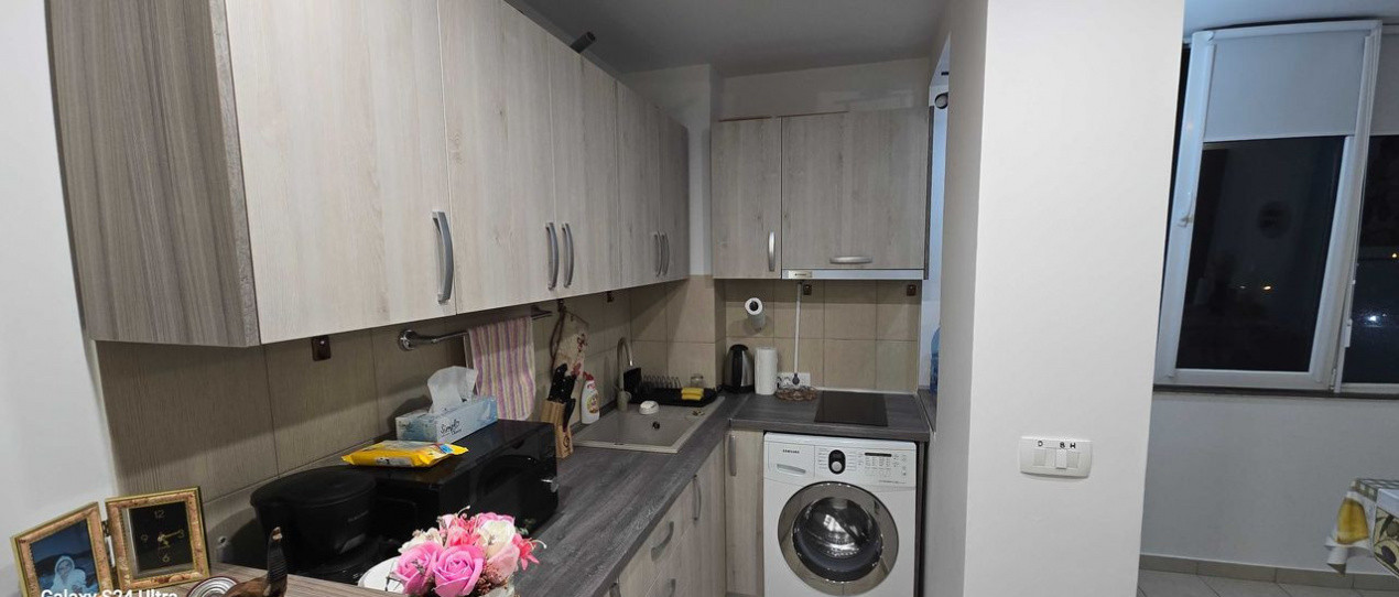 Vand garsoniera,utilata nou