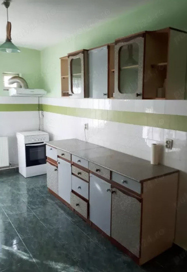 De vănzare apartament 2 camere ,etaj 2, Racadau