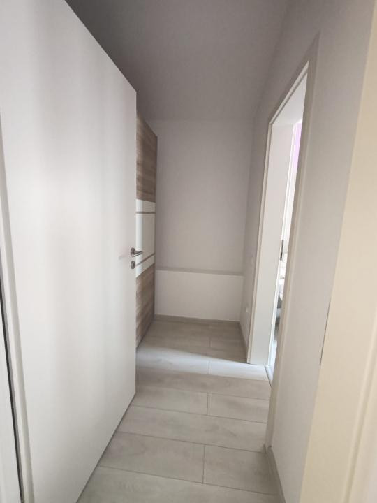 Casa Modernă de Închiriat în Sămpetru - 3 Dormitoare, Living,Terasă și Curte!
