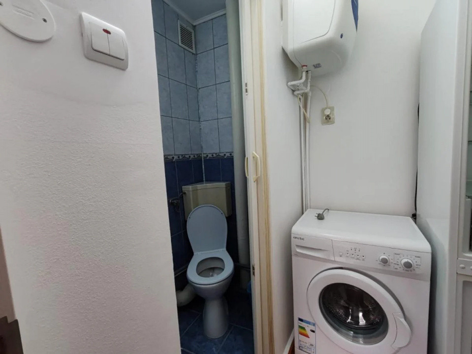 Apartament 2 camere Zona Tractorul 