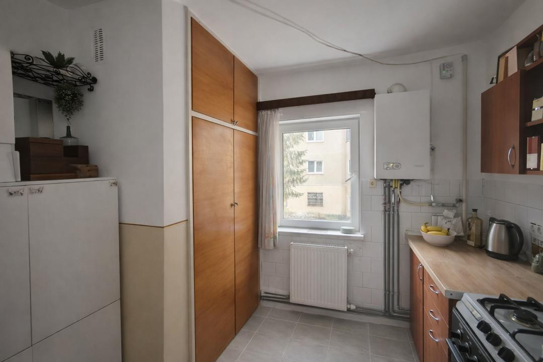 Apartament 2 camere decomandat  Zona Racadau !