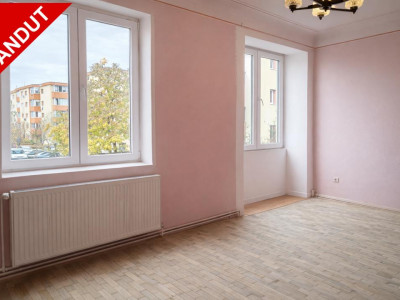 Apartament  trei camere  etajul 1
