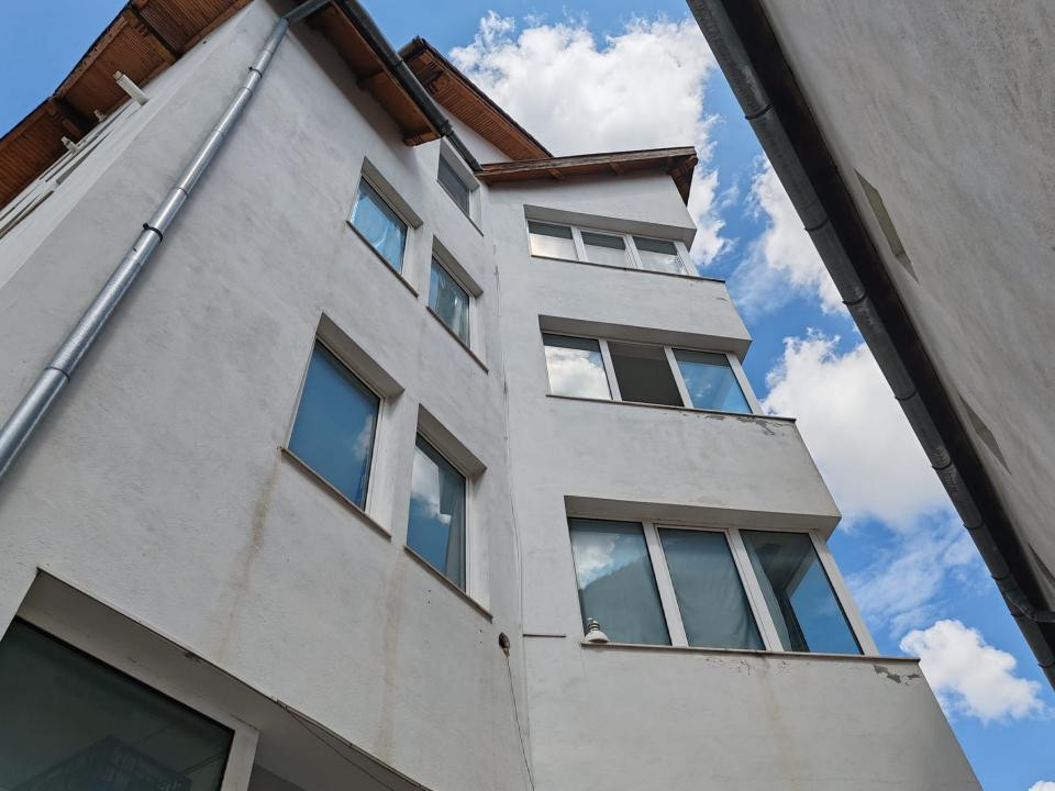 Clădire multifuncțională ideală pentru afaceri integrate
