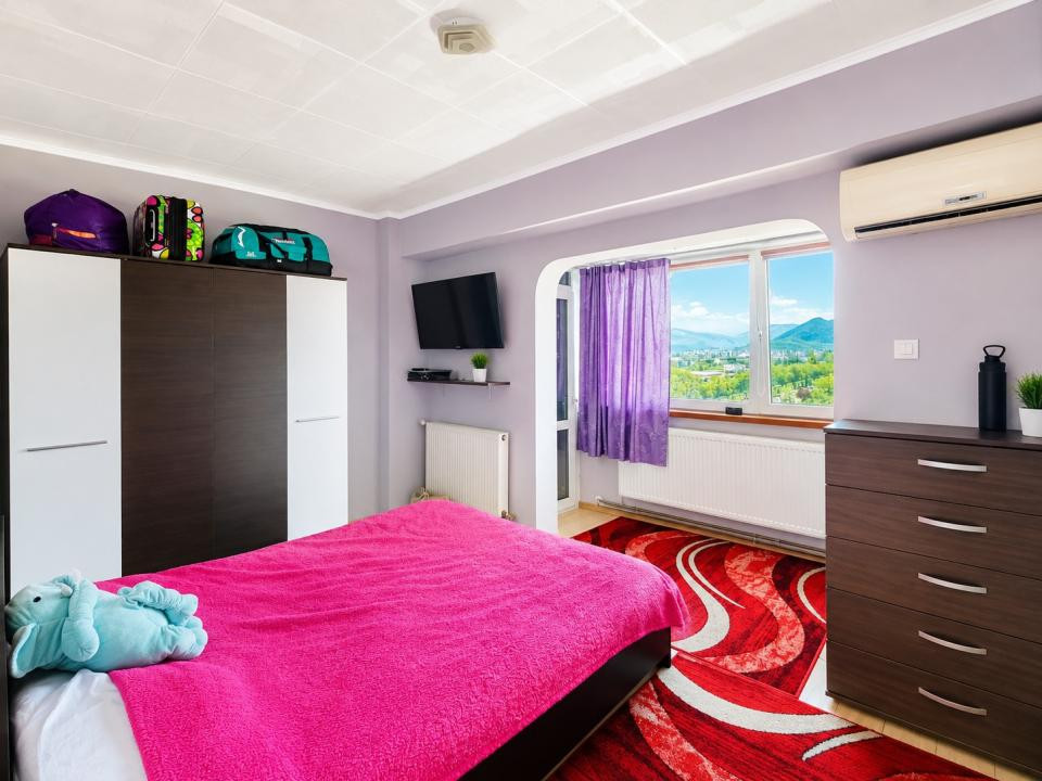 Apartament 4 camere mobilat și utilat !