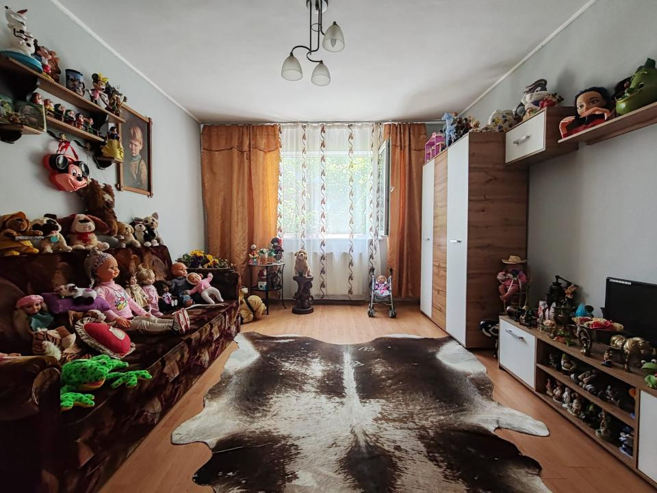 APARTAMENT 2 CAMERE DECOMANDAT