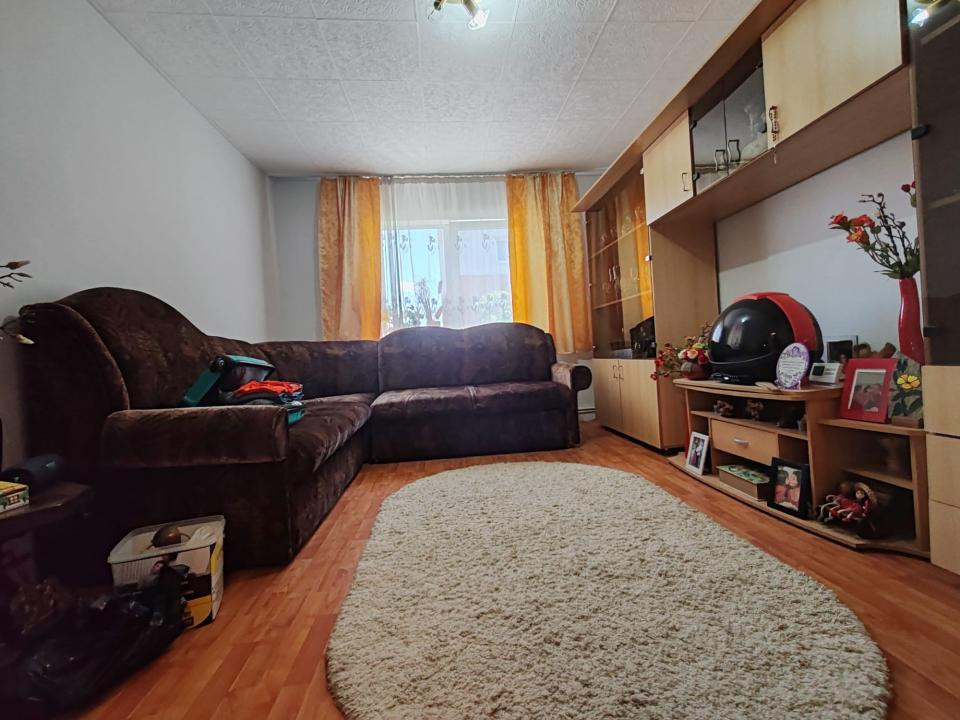 APARTAMENT 2 CAMERE DECOMANDAT