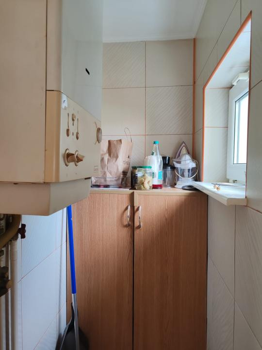 Apartament 3 camere Zona  Tractorul !