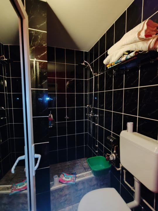 Apartament 3 camere Zona  Tractorul !