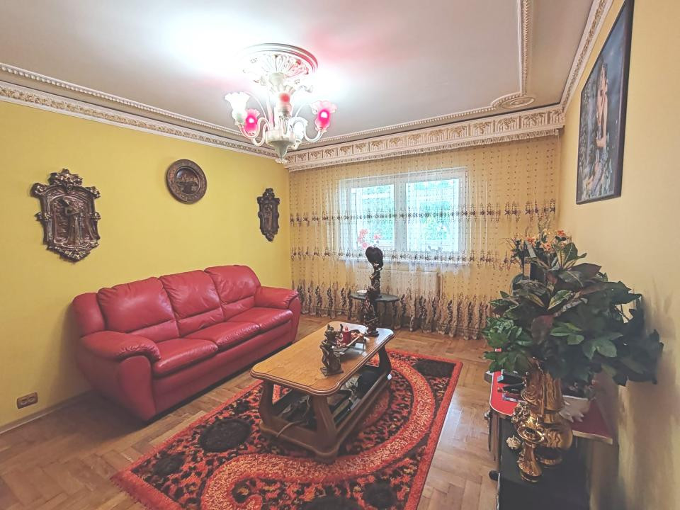 Apartament 3 camere Zona  Tractorul !