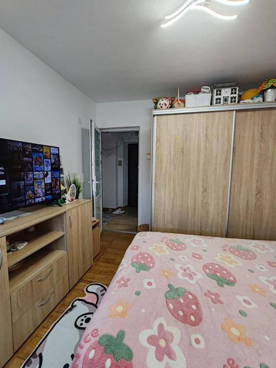 APARTAMENT 2 CAMERE DECOMANDAT !