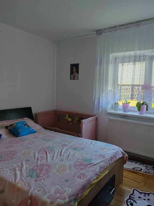 APARTAMENT 2 CAMERE DECOMANDAT !