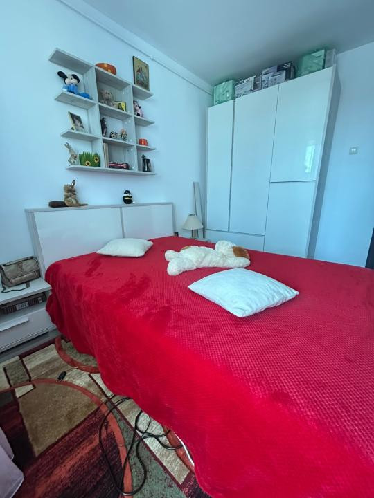 Apartament 3 camere Zona Astra !