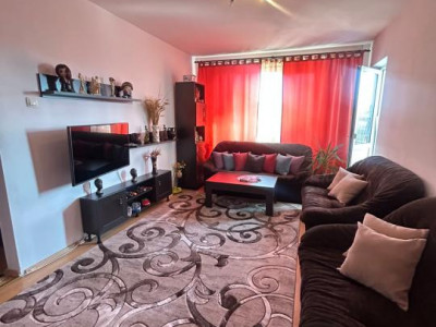 Apartament 3 camere Zona Astra !