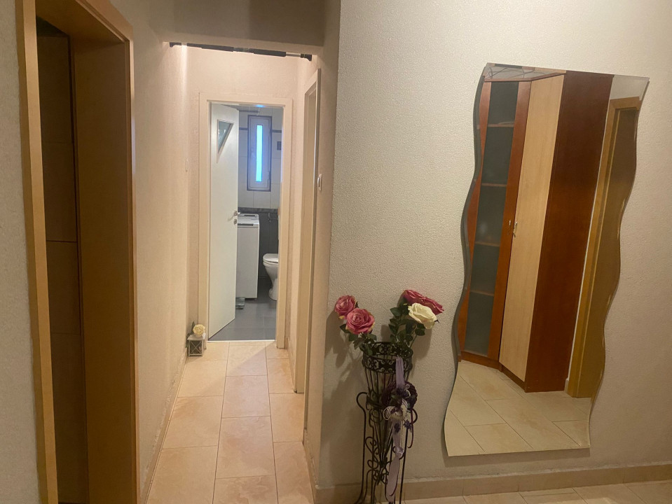 Apartament  4 camere Zona Toamnei 