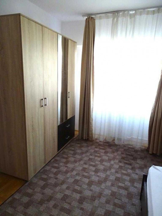 Apartament 3 camere zona Onix