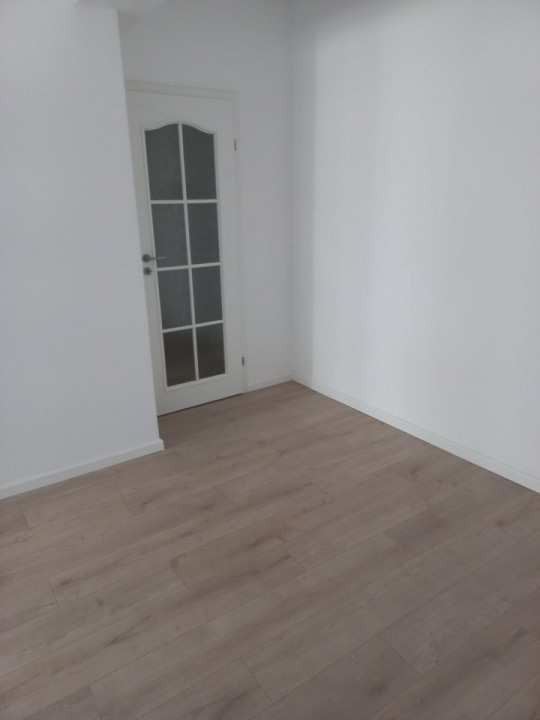 Apartament 2 camere  Coresi.