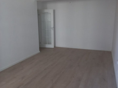 Apartament 2 camere  Coresi.